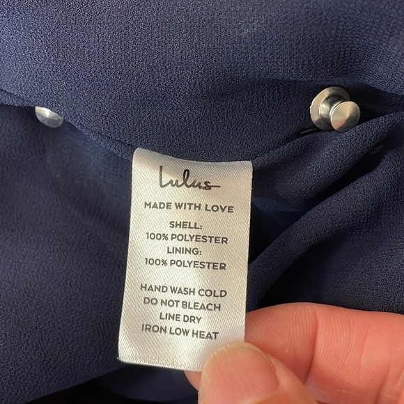 NWT. Lulus Small Draw You Close Navy Blue Floral Sleeveless Surplice Midi Dress. - Picture 13 of 13